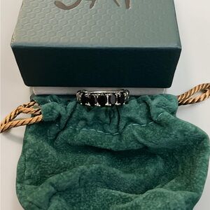 JAI 925 Sterling Silver Black Stone Ring Hearts on side!  SIZE 11. Perfect gift!